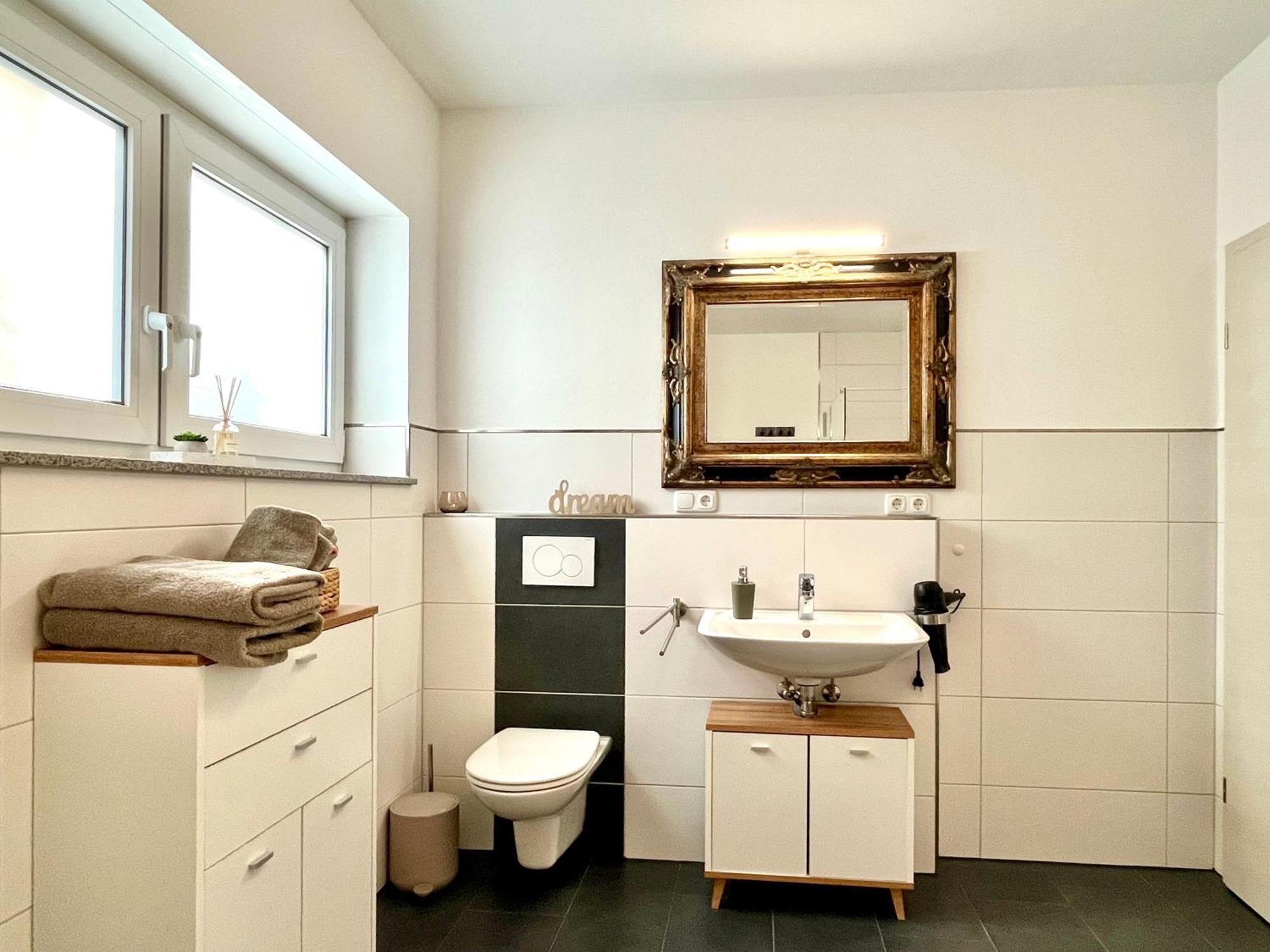 Ferienwohnung Moseltraum, 1-6 Pers, Mit 3 Schlafzimmer Und Panoramabalkon Müden Екстериор снимка