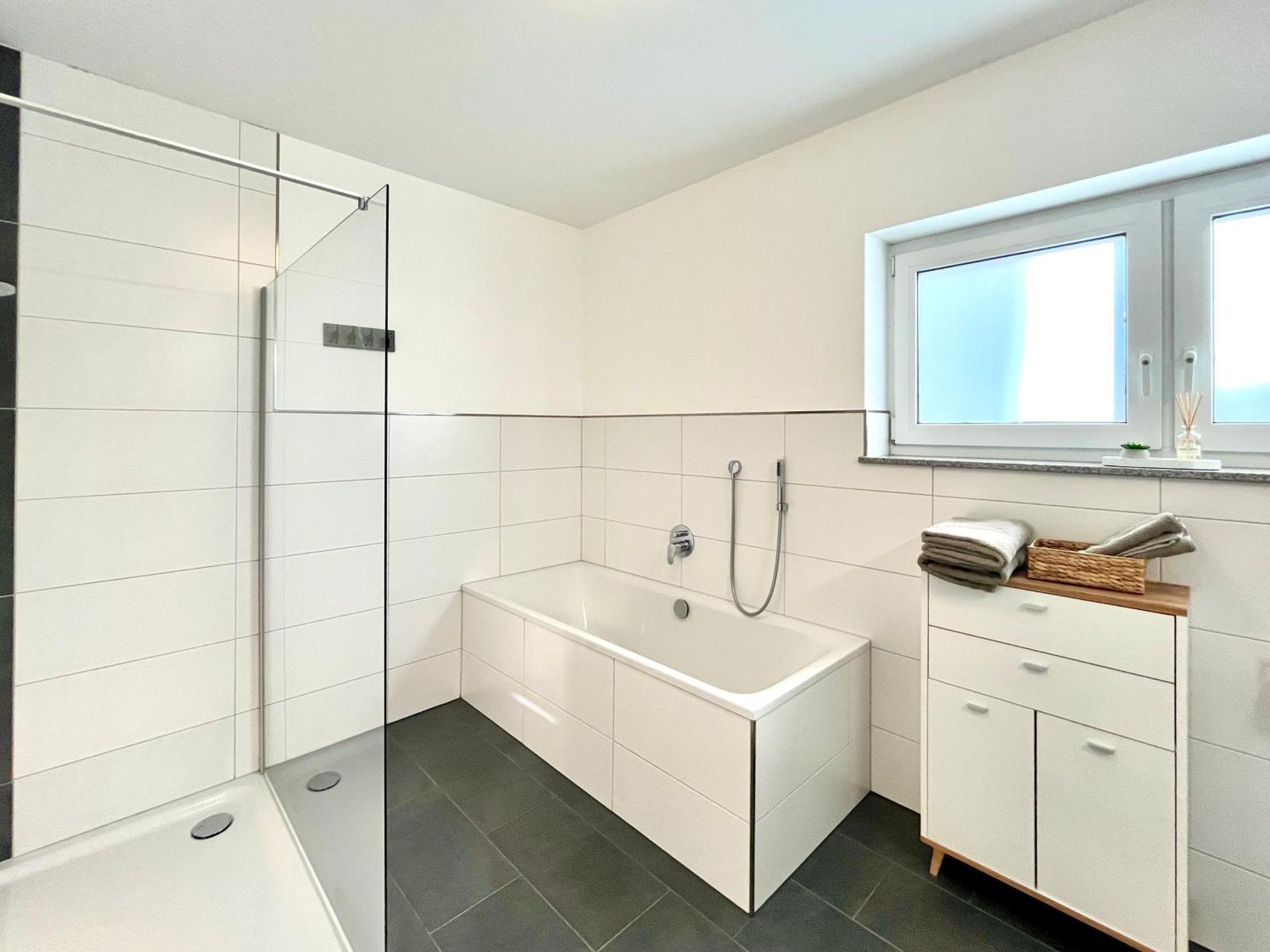 Ferienwohnung Moseltraum, 1-6 Pers, Mit 3 Schlafzimmer Und Panoramabalkon Müden Екстериор снимка