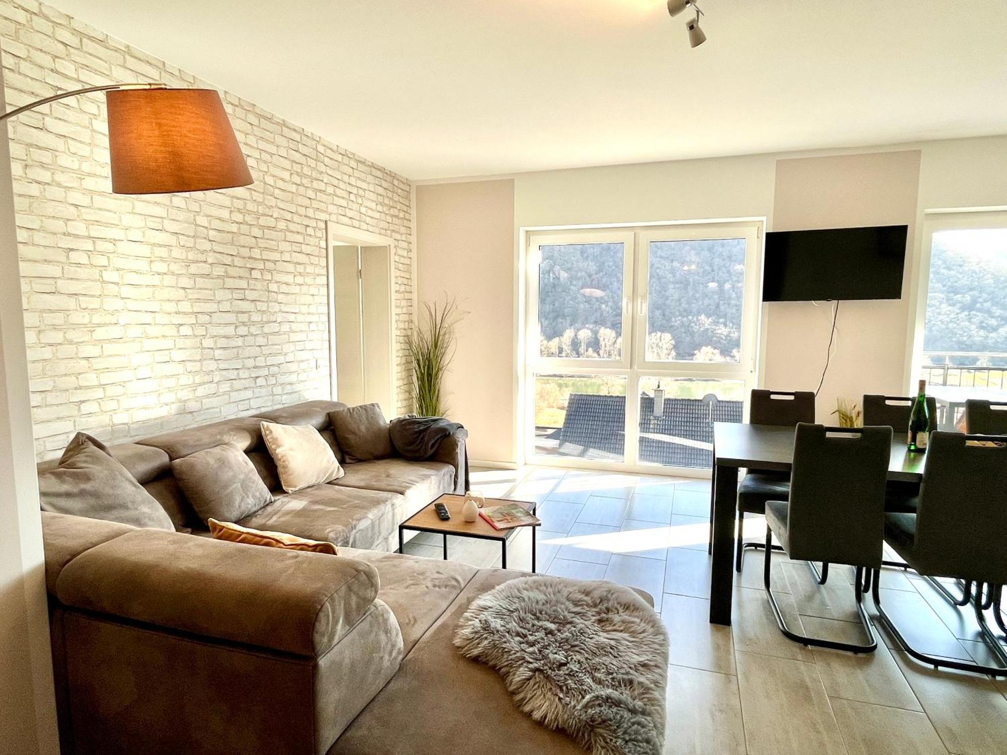 Ferienwohnung Moseltraum, 1-6 Pers, Mit 3 Schlafzimmer Und Panoramabalkon Müden Екстериор снимка
