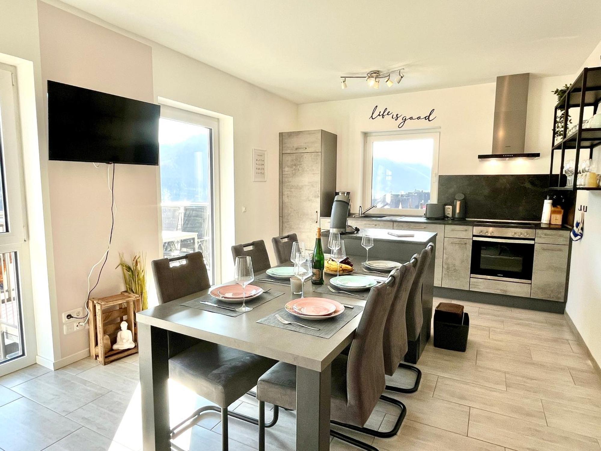 Ferienwohnung Moseltraum, 1-6 Pers, Mit 3 Schlafzimmer Und Panoramabalkon Müden Екстериор снимка